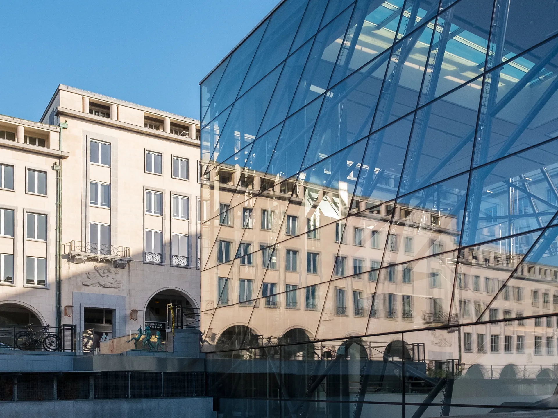 Cube en el Mont des Arts en Bruselas
