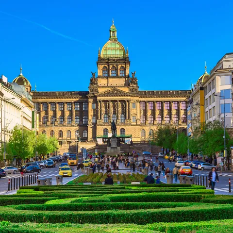 Museo Nacional de Praga - Qué ver en Praga - Guía de viaje Praga - Buendía Tours