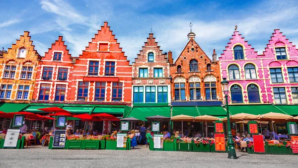 tour privado Brujas visita guiada español Grote Markt privado Bélgica