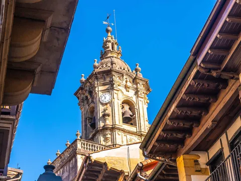 Iglesia tour a Pie Hondarribia Guipuzcoa País Vasco