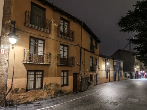 visita guiada León misterios leyendas Barrio Humedo nocturno Castilla León