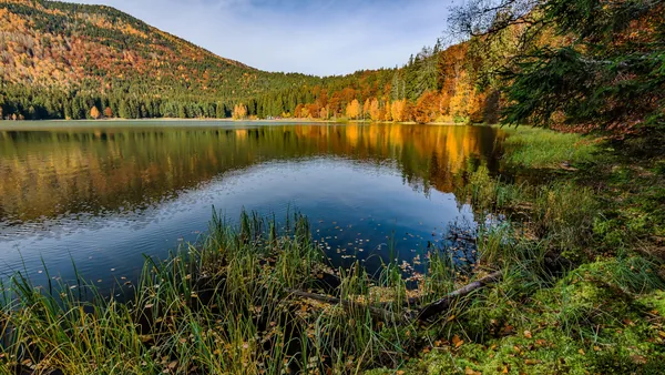 El lago Santa María deja unas panorámicas únicas en los días de otoño.
