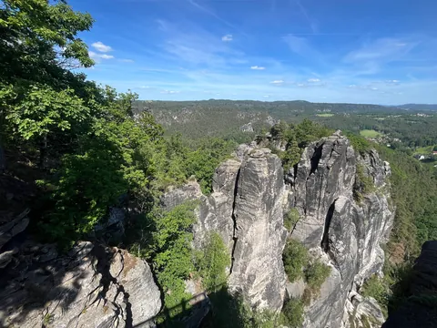 Formaciones rocosas de Bastei Parque Nacional de la Suiza Sajona Alemania con buendía