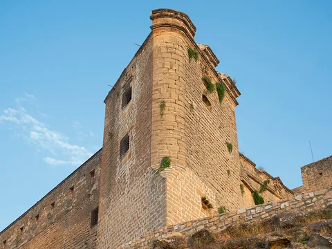 visita-guiada-sabiote-privado_castillo_iglesia_ubeda_baeza_jaen_andalucia_buendia-tours (10).jpg