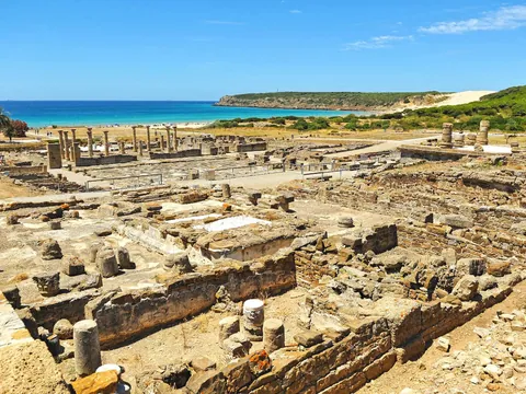 excursión Ruta Costa Atun Tarifa Bolonia Zahara Atunes desde Cádiz Costa Luz tours visita guiada Ruinas Baelo Claudia