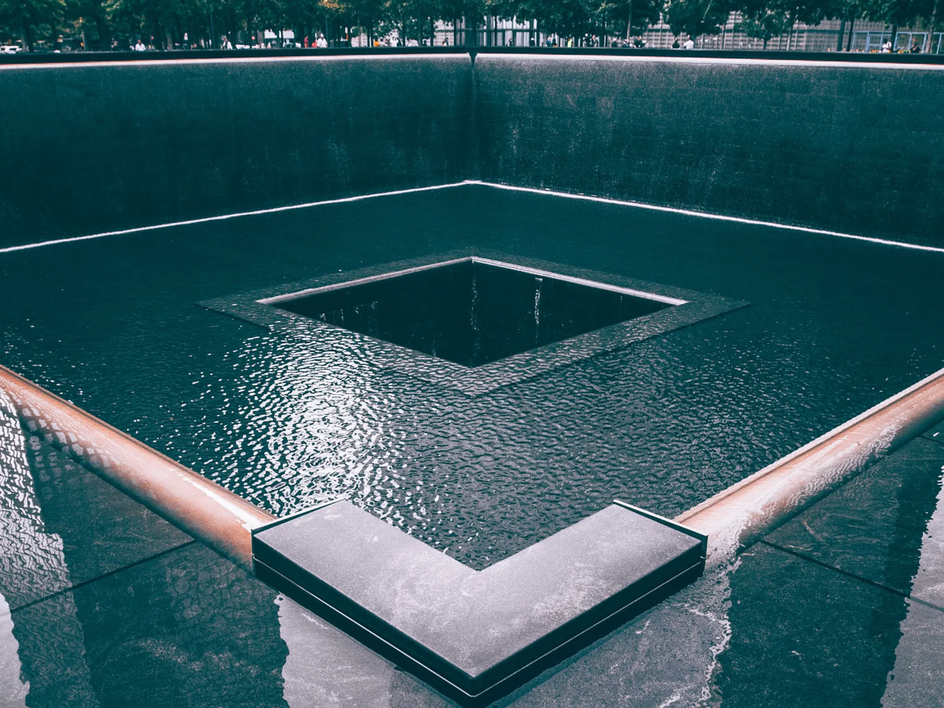 Espacio que ocupaban las Torres Gemelas en Nueva York antes del 11-S - Museo Memorial del 11-S - Qué ver en Nueva York - Guía de Viajes Nueva York - Buendía Tours