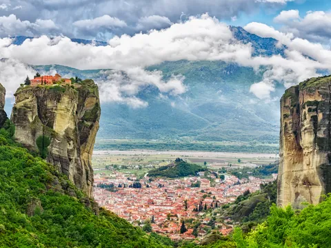excursión Meteora desde Salonica español Tren Monasterios Kalabaka Grecia
