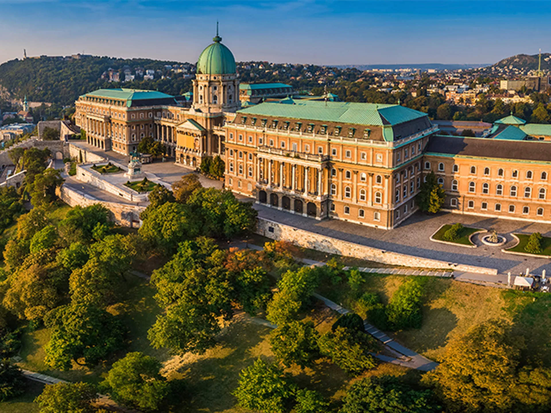 Vista aérea del Castillo de Buda en Budapest