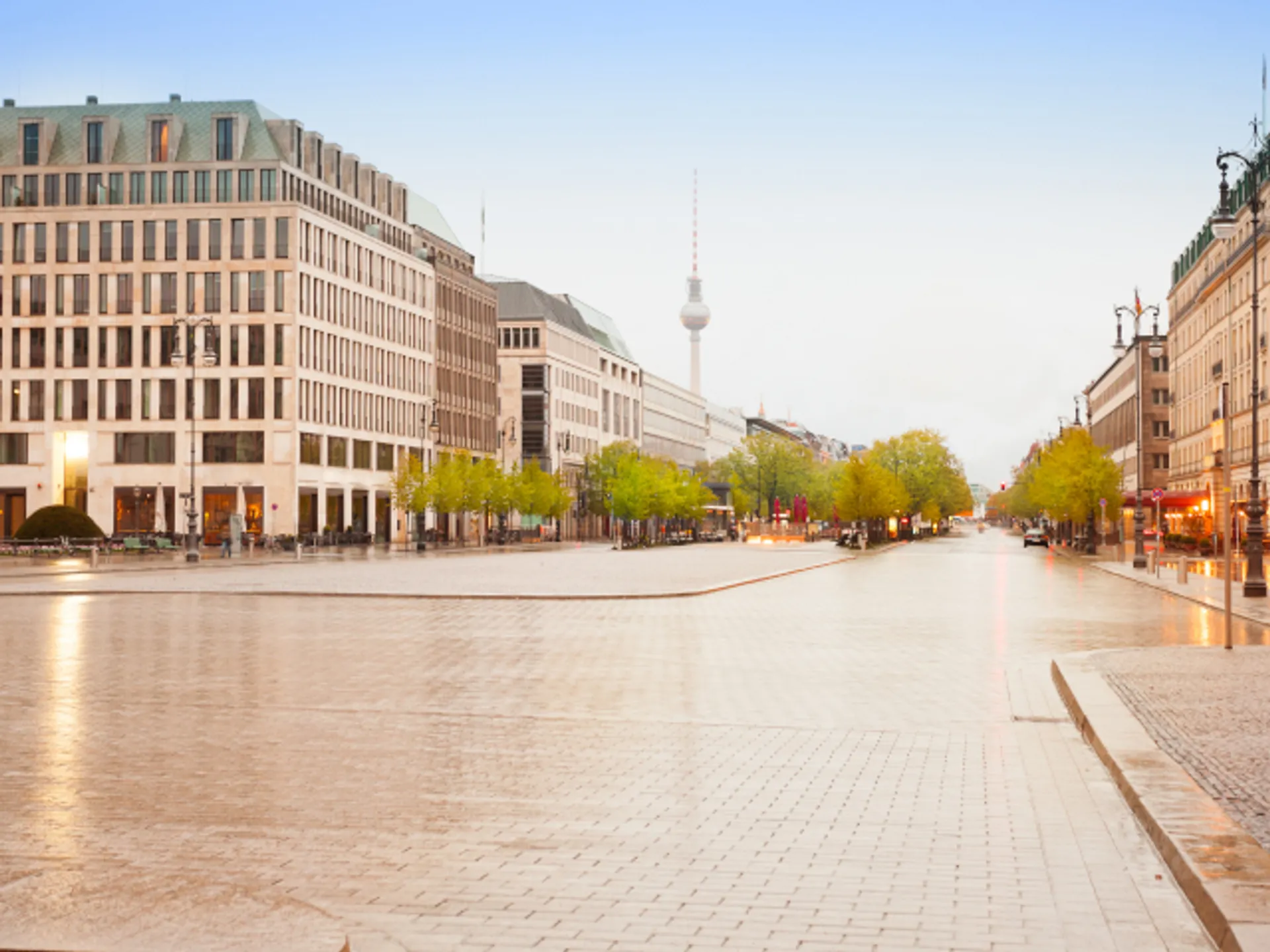 Unter den Linden - Qué ver en Berlín - Guía de viaje Berlín - Buendía Tours