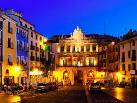 visita guiada Cuenca nocturno Mirando Pa Cuenca noche tour excursión Ruta Castilla Mancha