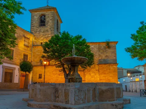 tour-nocturno-teatralizado-ubeda_0.jpg