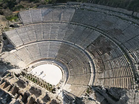 El Gran Teatro será otra de nuestras paradas imprescindibles durante la visita guiada.