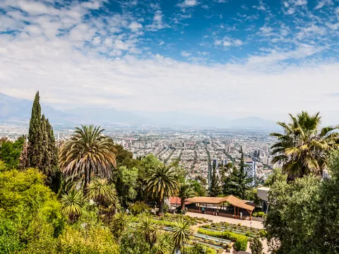 Cerro de San Cristóbal, el punto más alto de Santiago de Chile.