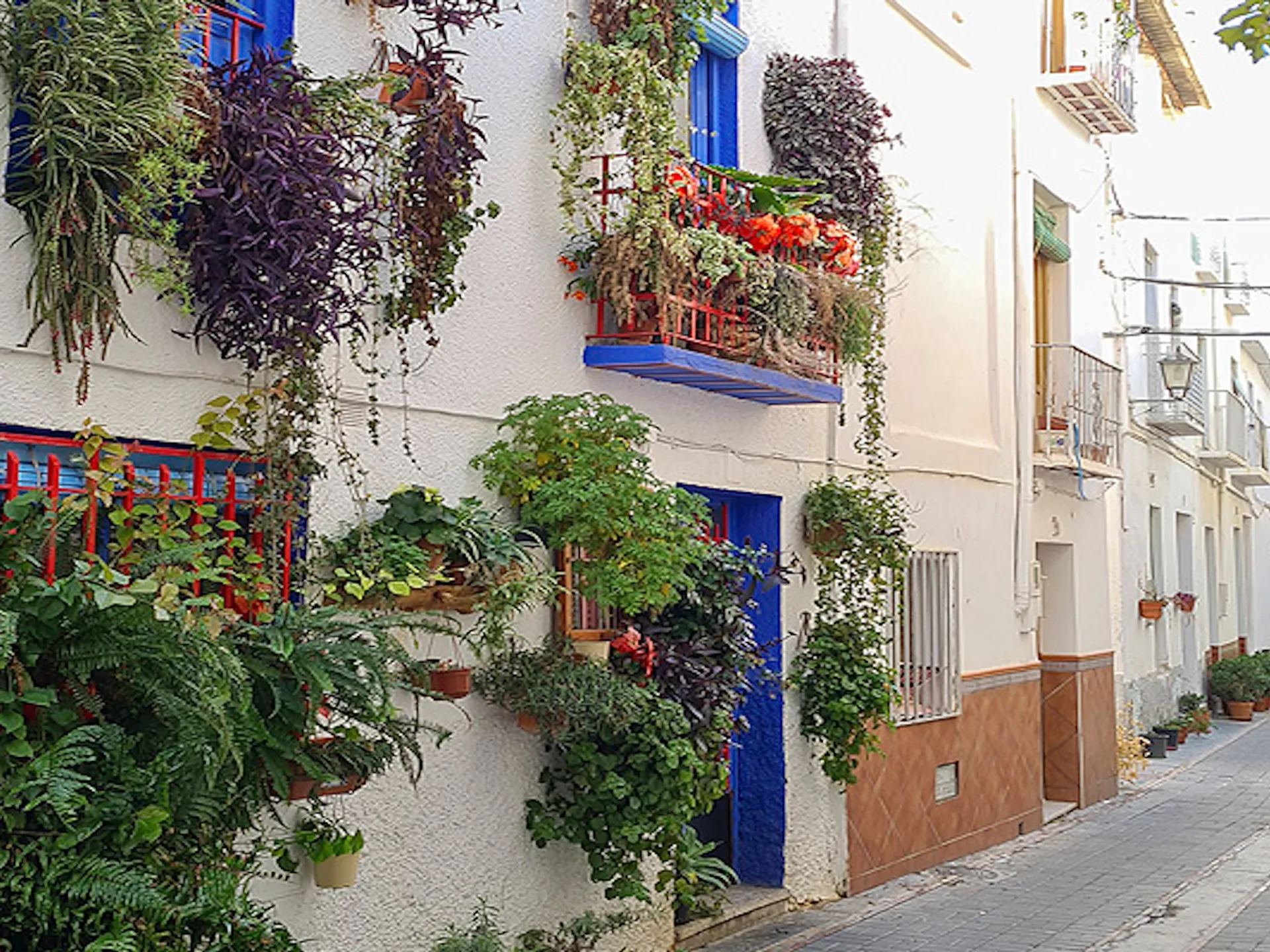 Arquitectura Alpujarra - Lanjarón: La puerta de la Alpujarra - Alrededores de Granada - Qué ver en Granada - Guía de Viajes Granada - Buendía