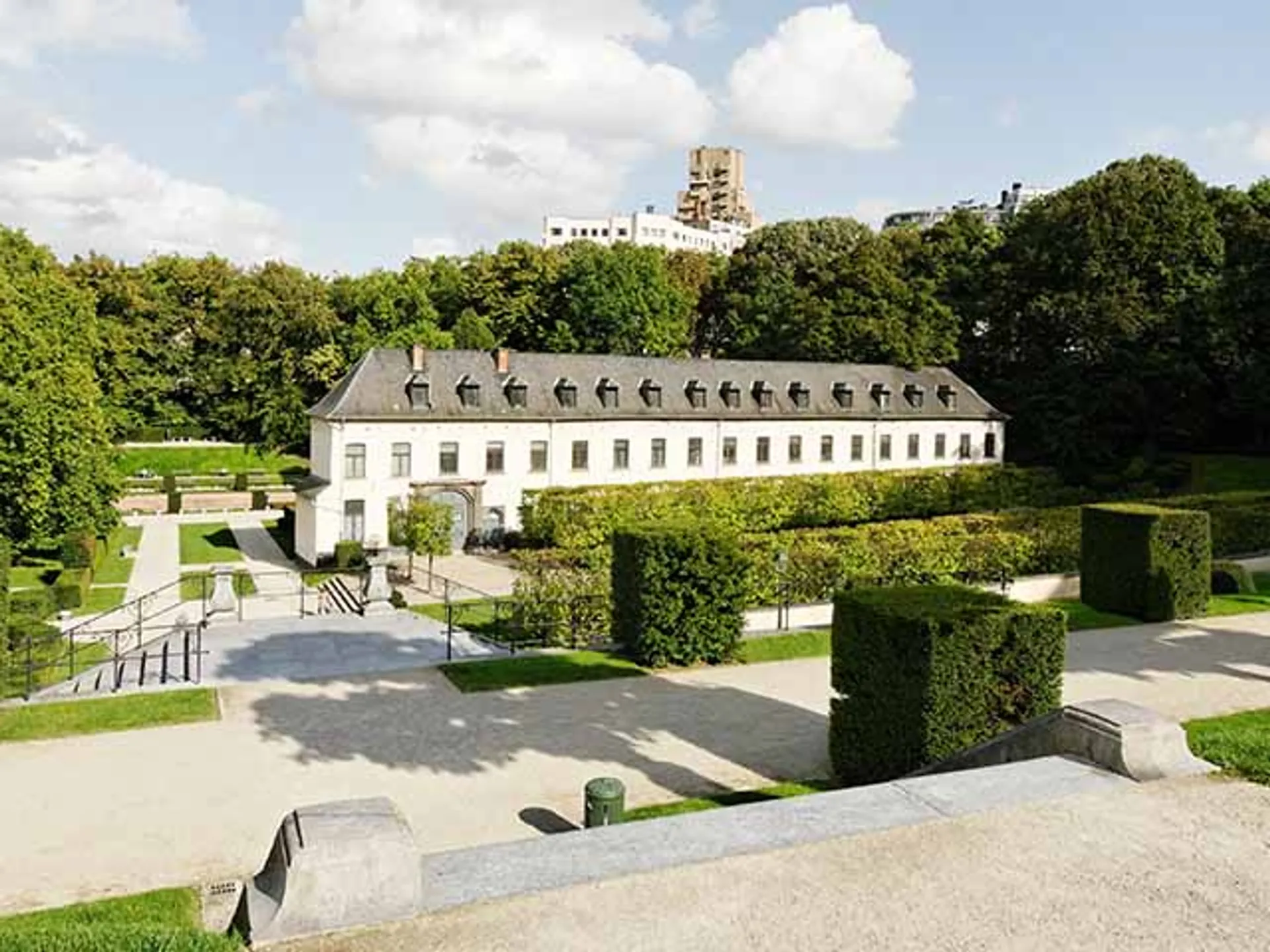 abadia-cambre-bruselas-guia-que-ver-parques-jardines-buendiatours.jpg