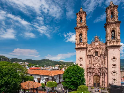 catedral-taxco-excursion-desde-ciudad-mexico.jpg