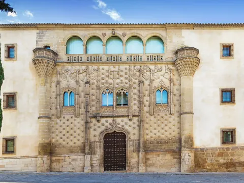 El Palacio de Jabalquinto será otra de las paradas de este free tour.