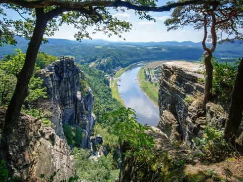 Vista desde Bastei del río Elba parque nacional de la suiza Sajona Alemania