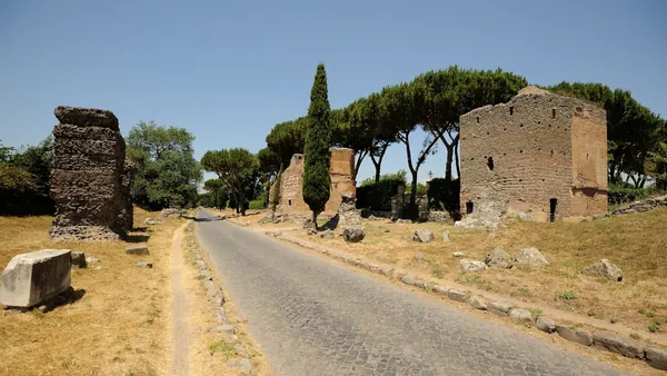 Tramo del tour por la Via Appia de Roma, la calzada clave de la Antigua Roma.