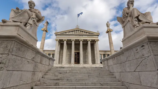 Panorámica de la Academia de Atenas, Grecia