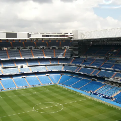 Estadio Santiago Bernabéu - Qué ver en Madrid - Guía de viaje Madrid - Buendía Tours