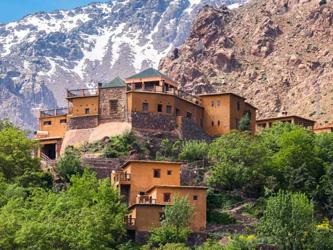 Aldea de Imlil entre montañas del Alto Atlas, cerca de Marrakech