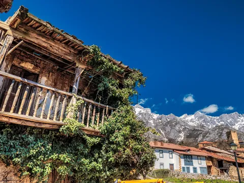 Mogrovejo Picos de Europa Cantabria España