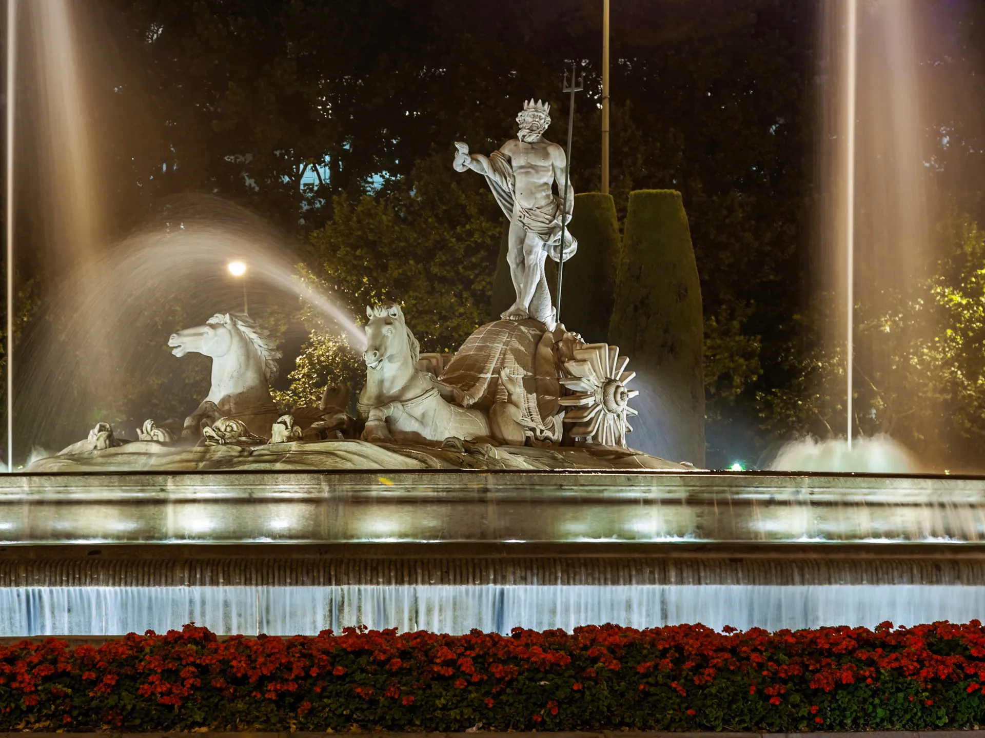 Fuente de Neptuno - Qué ver en Madrid - Guía de viaje Madrid - Buendía Tours
