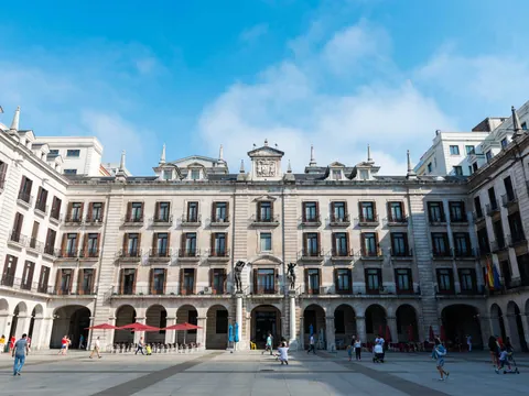 Plaza Porticada en el centro de Santander, Cantabria