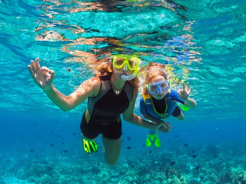 Snorkel Playa Rijana desde Granada Buceo excursión
