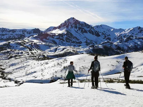Ruta en raquetas de nieve para principiantes en Fuentes de Invierno