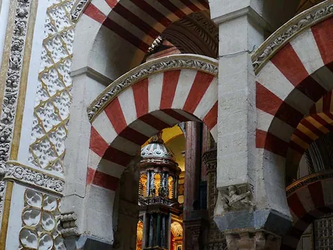 Interior Mezquita visita guiada Mezquita-catedral de Córdoba