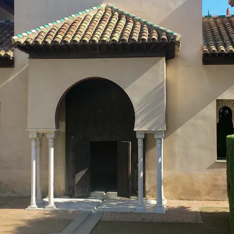 Alcázar del Genil en Granada - Qué ver en Granada - Guía de viaje Granada - Buendía Tours