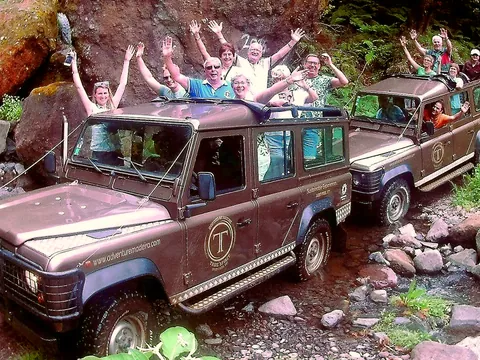 excursión 4x4 Madeira Bodegas Cata Vino Skywalk Cabo Girao Funchal