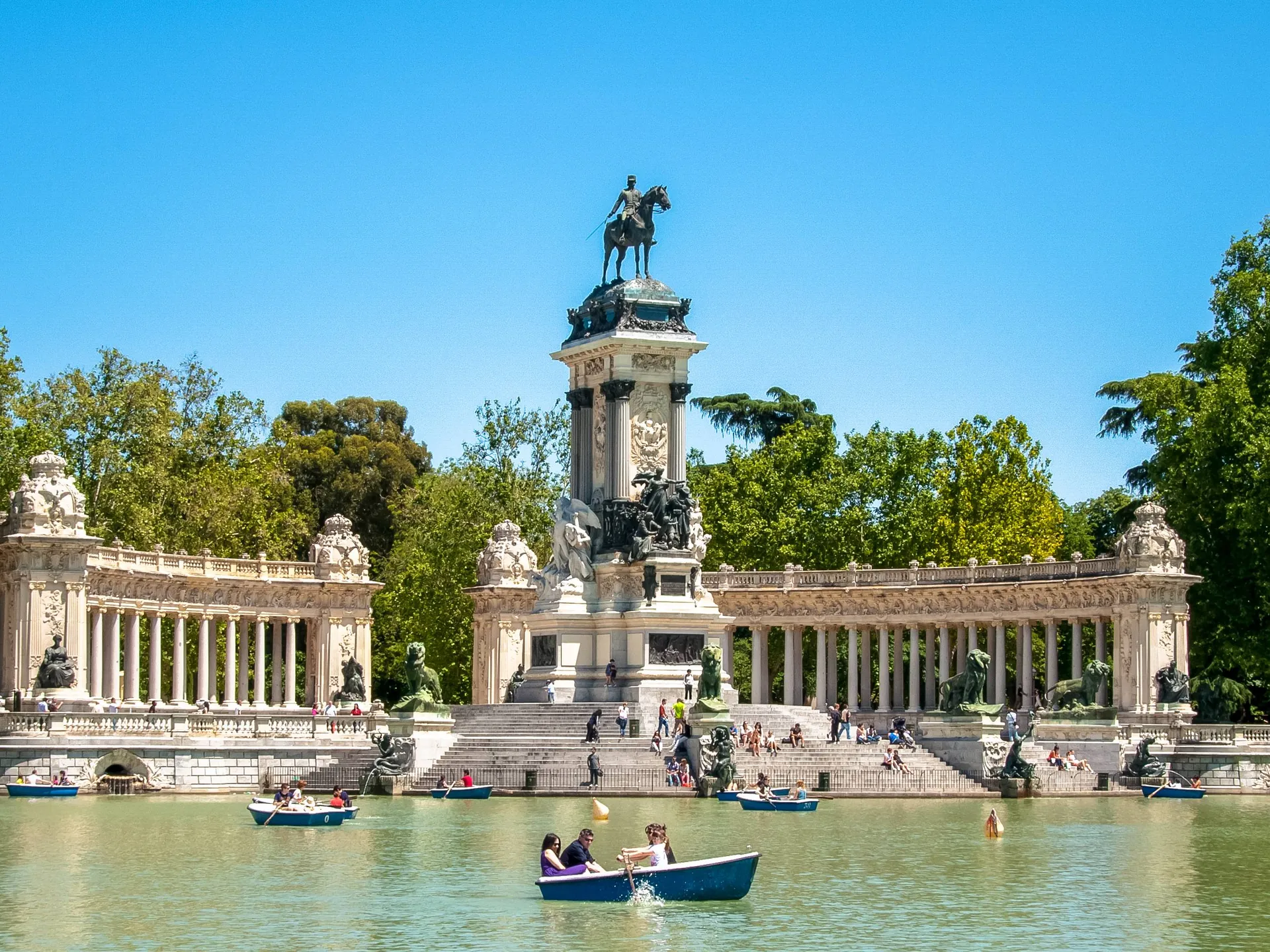 Parque de El Retiro - Madrid con niños - Qué hacer en Madrid - Guía de viaje Madrid - Buendía Tours