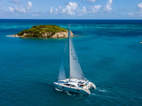 excursión Vip Catan¡maran islas Medas desde Roses Costa Brava Gerona Cataluña