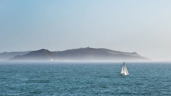 Imagen de las Islas Ons desde la distancia