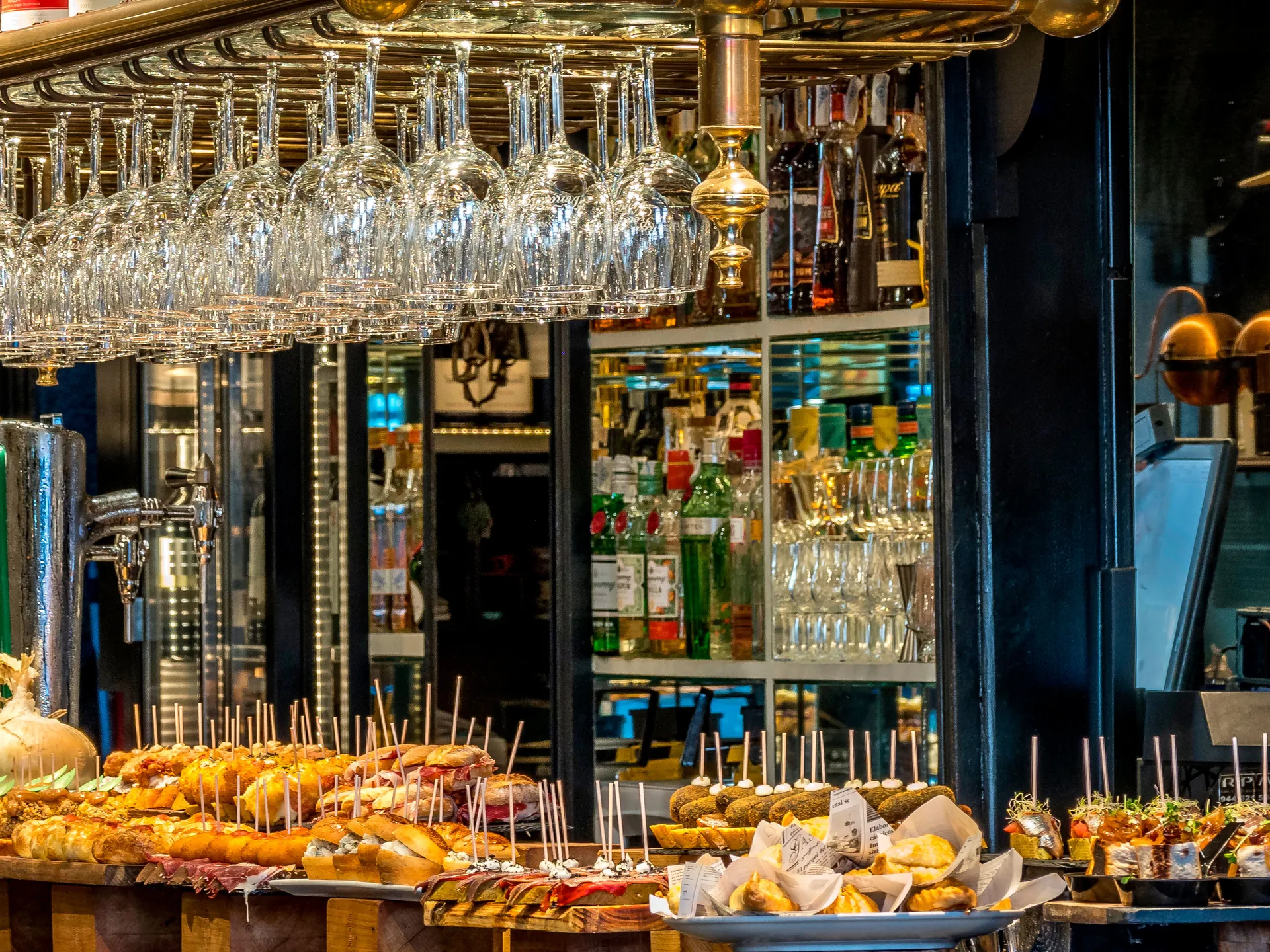 Mejores locales de Pintxos de Bilbao - Guía de viaje Bilbao - Buendía Tours