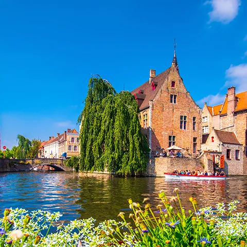 Casa España de Brujas, Bélgica  - Qué ver en Brujas - Guía de viaje Brujas - Buendía Tours