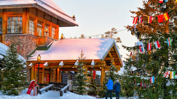 Tienda de souvenirs en la villa de Papá Noel de Rovaniemi.