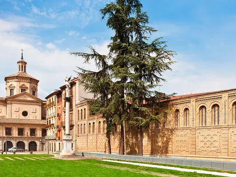 tour privado Pamplona Iglesia San Lorenzo visita guiada Navarra