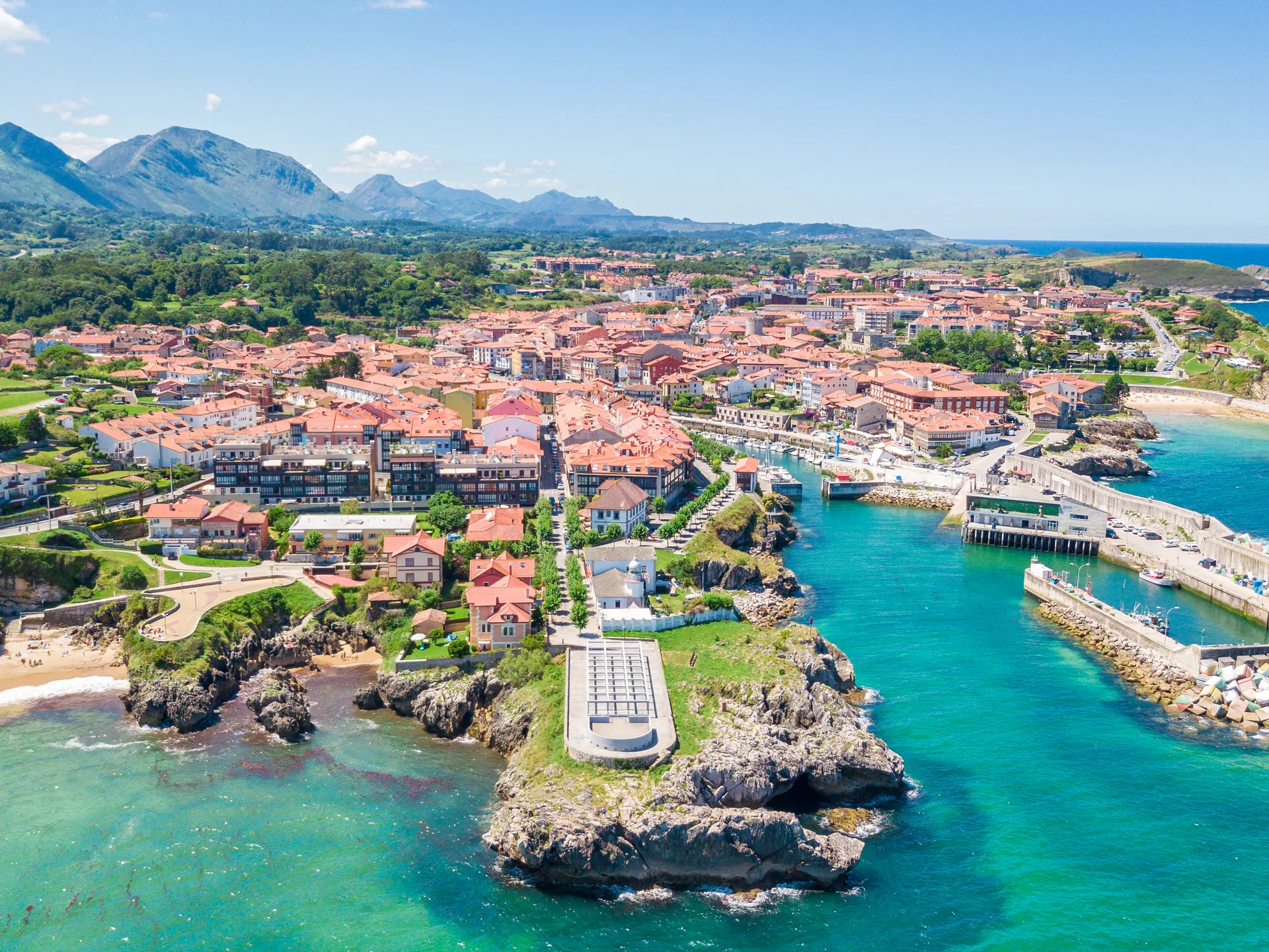 Llanes aérea 2