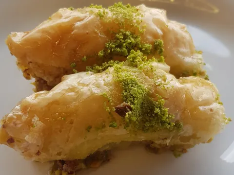 Detalle comida típica local del tour gastronómico por Esmirna.