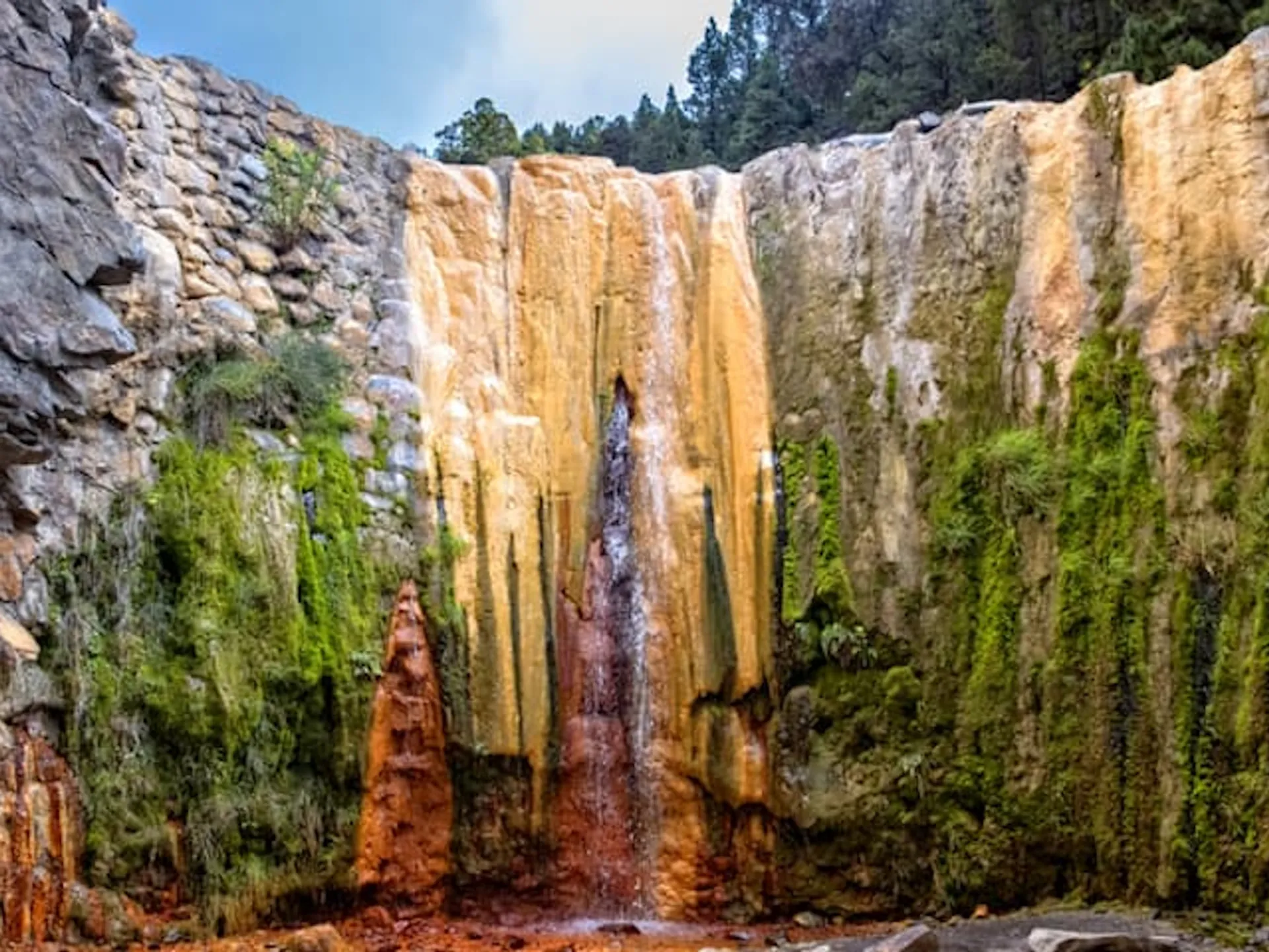 Cascada de Los Colores - Una ruta por las mejores cascadas en España - Buendía