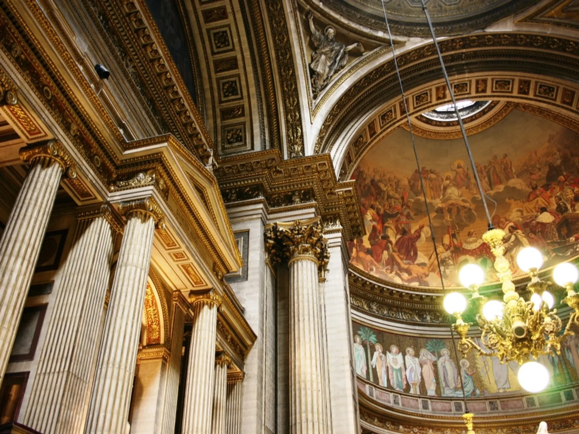 Interior de la Iglésia de la Madeleine