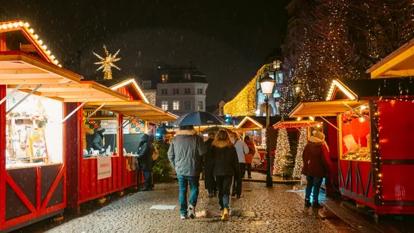 Mercadillo navideño de Nyhavn en Copenhague, Dinamarca