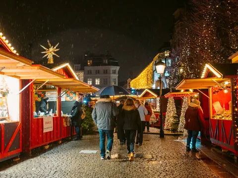 Mercadillo navideño de Nyhavn en Copenhague, Dinamarca