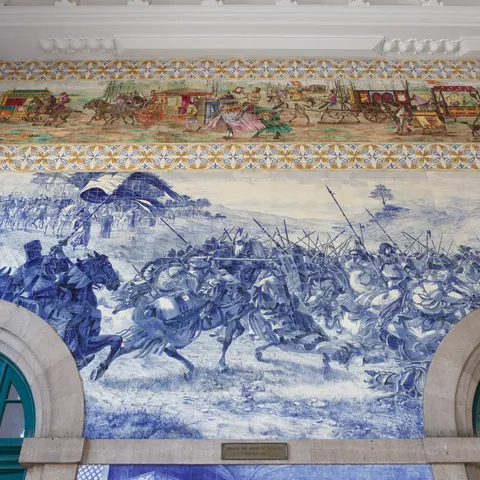 Detalle de los azulejos de la estación de São Bento en Oporto
