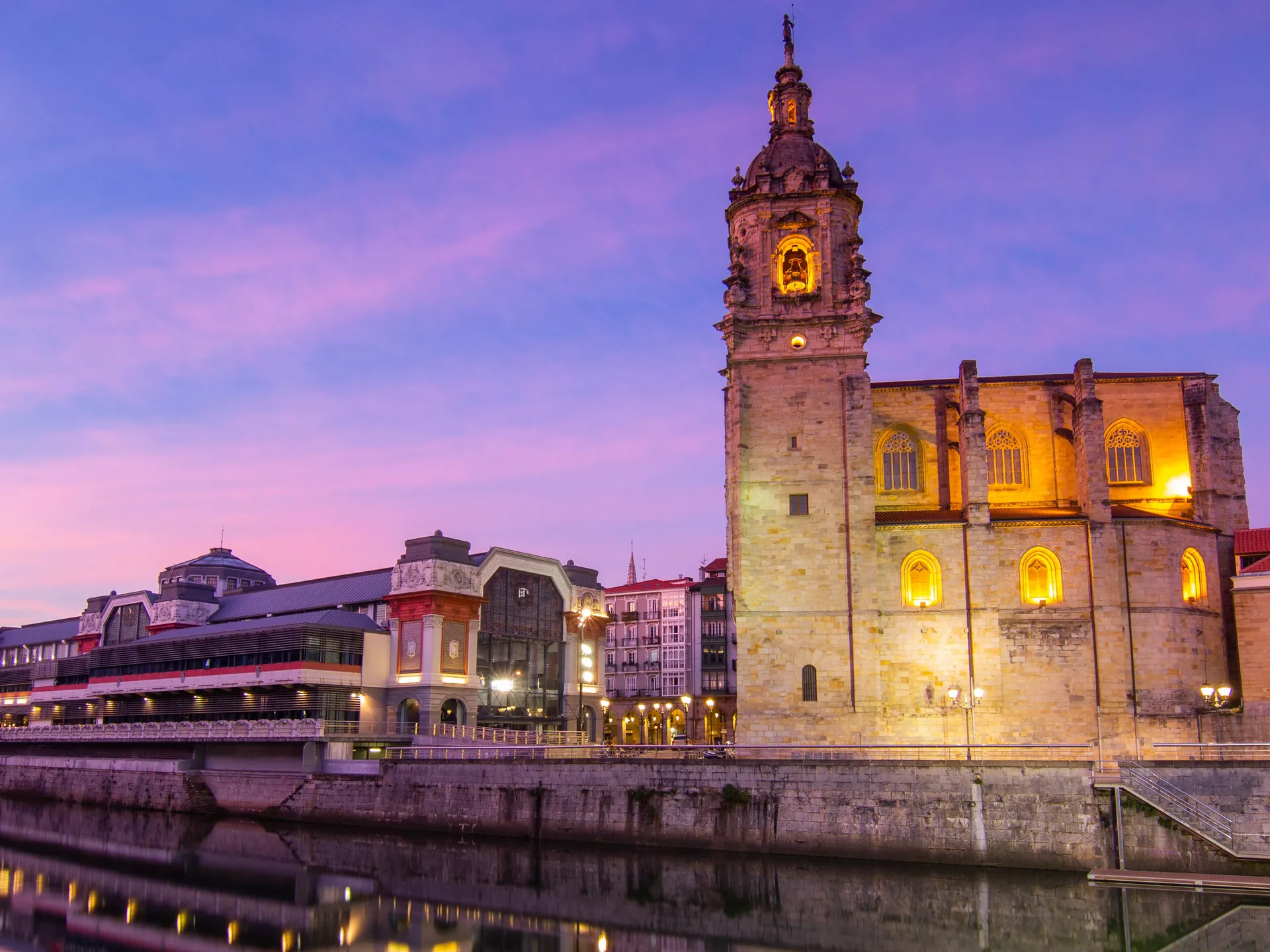 Iglesia de San Antón - Qué ver en Bilbao - Guía de viaje Bilbao - Buendía Tours