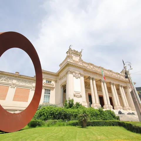 Vista de la Galería Nacional de Arte Moderno de Roma - Galería Nacional de Arte Moderno de Roma - Museos de Roma - Qué ver en Roma - Guía de Viajes Roma - Buendía Tours